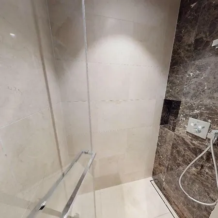 White Pearl 0.10 דירה